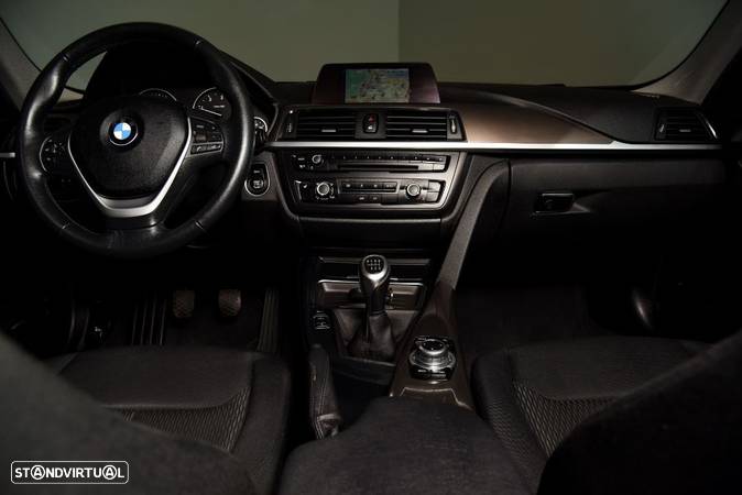 BMW 320 d Touring EfficientDynamics - 15