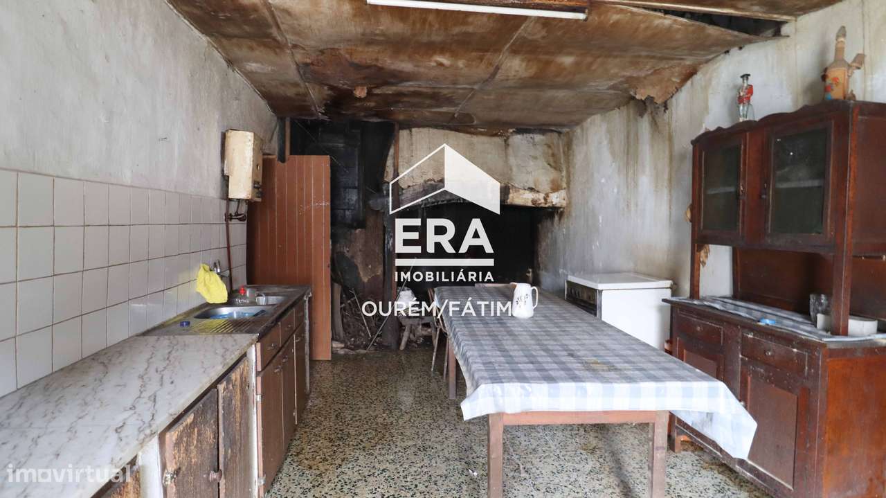 Moradia para reconstruir em Freixianda, Ourém-5