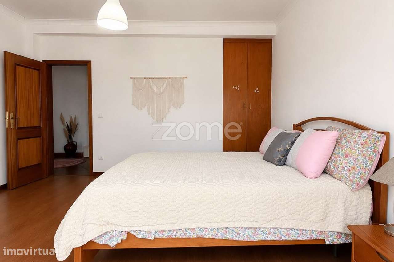 Apartamento T2 Duplex com Terraço e Potencial de Rentabilidade l Vi...-12