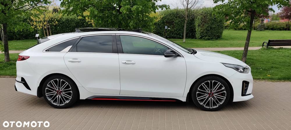 Kia Pro_cee'd ProCeed 1.6 T-GDI GT DCT - 1