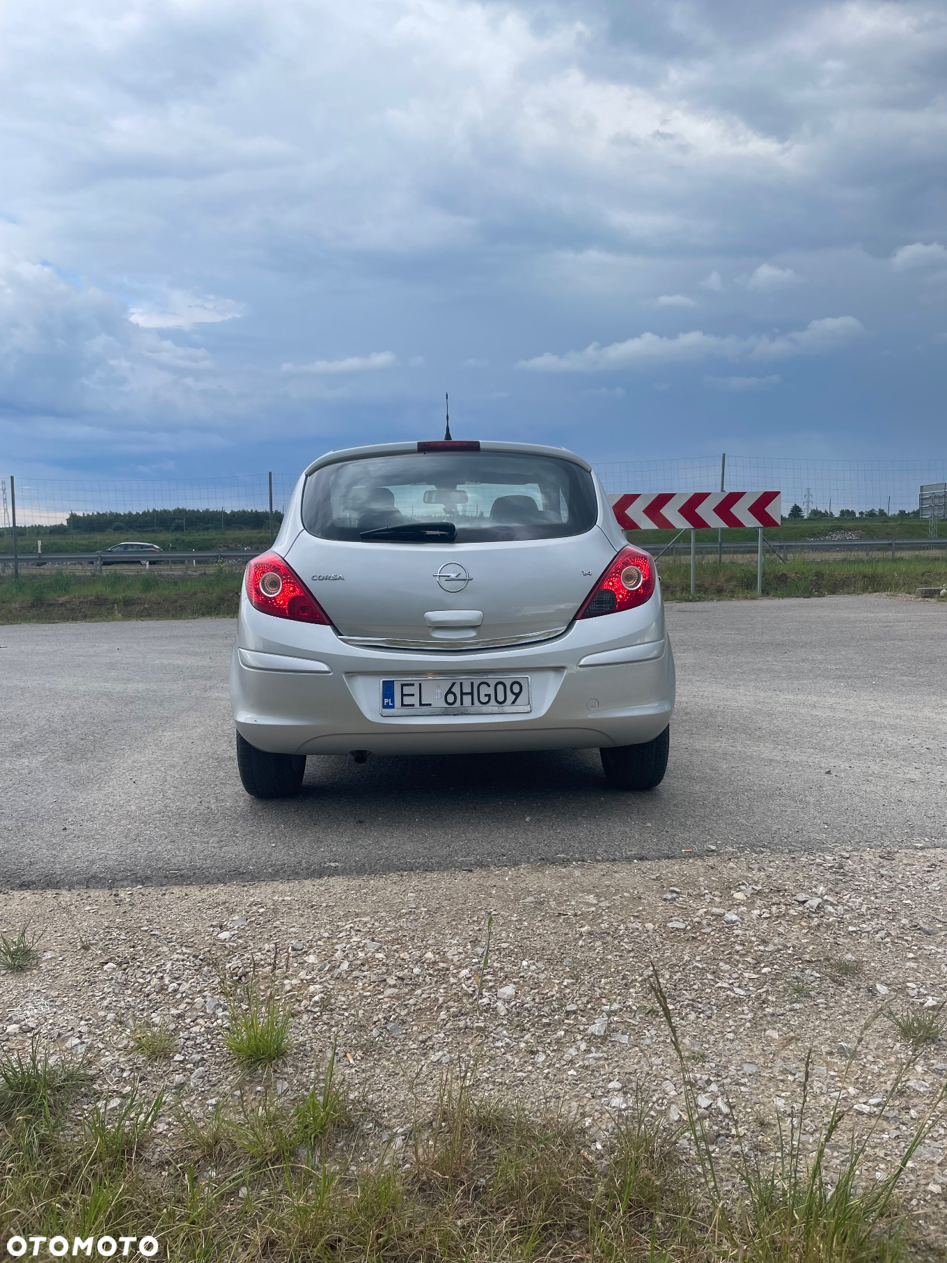 Opel Corsa 1.4 16V Cosmo - 7