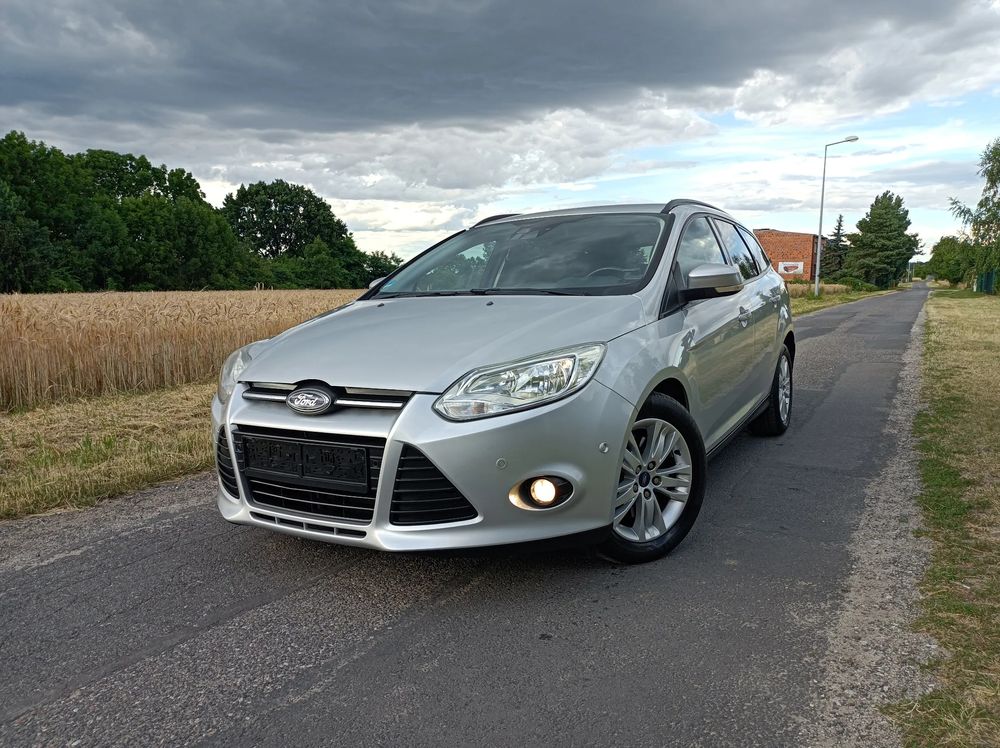 Ford Focus Mk3 (2010-2018) 1.6 TDCi DPF SYNC Edition 2011