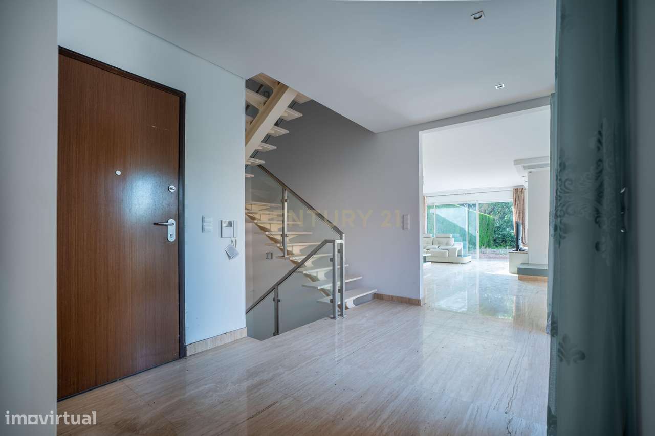 Moradia T4 com Piscina Privativa | Bicesse, Cascais-9