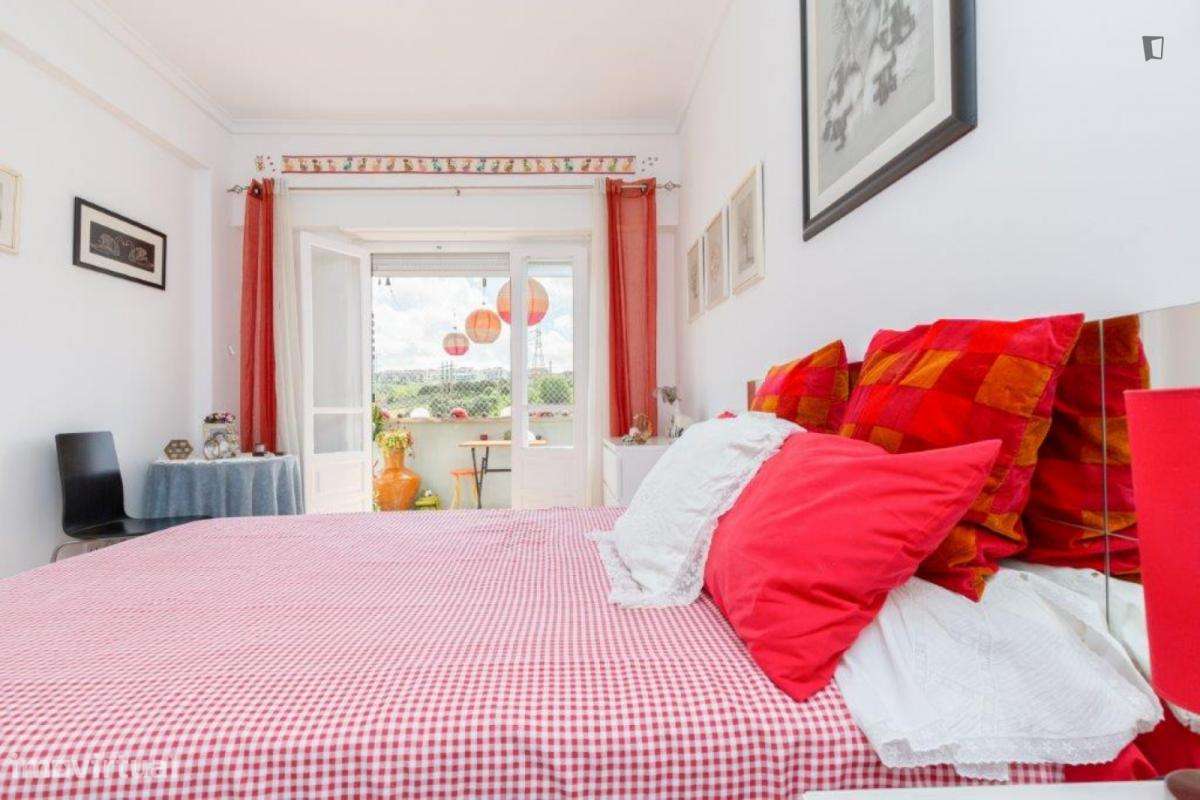 Quarto - localizado em Lumiar Lisbon - Grande imagem: 4/10