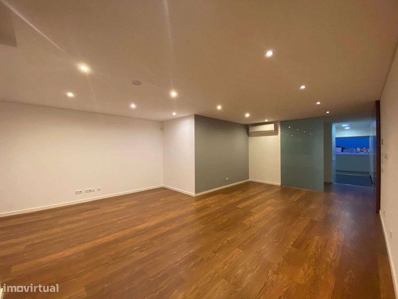 T4 Montenegro Sol Residence - Grande imagem: 1/60