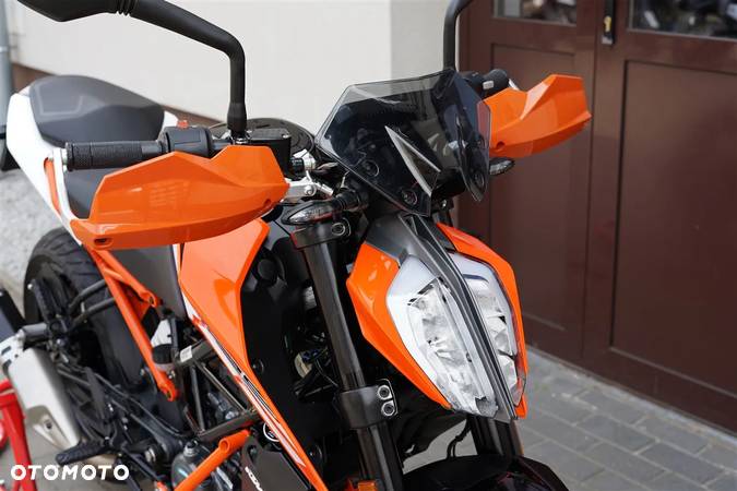 KTM Duke - 13