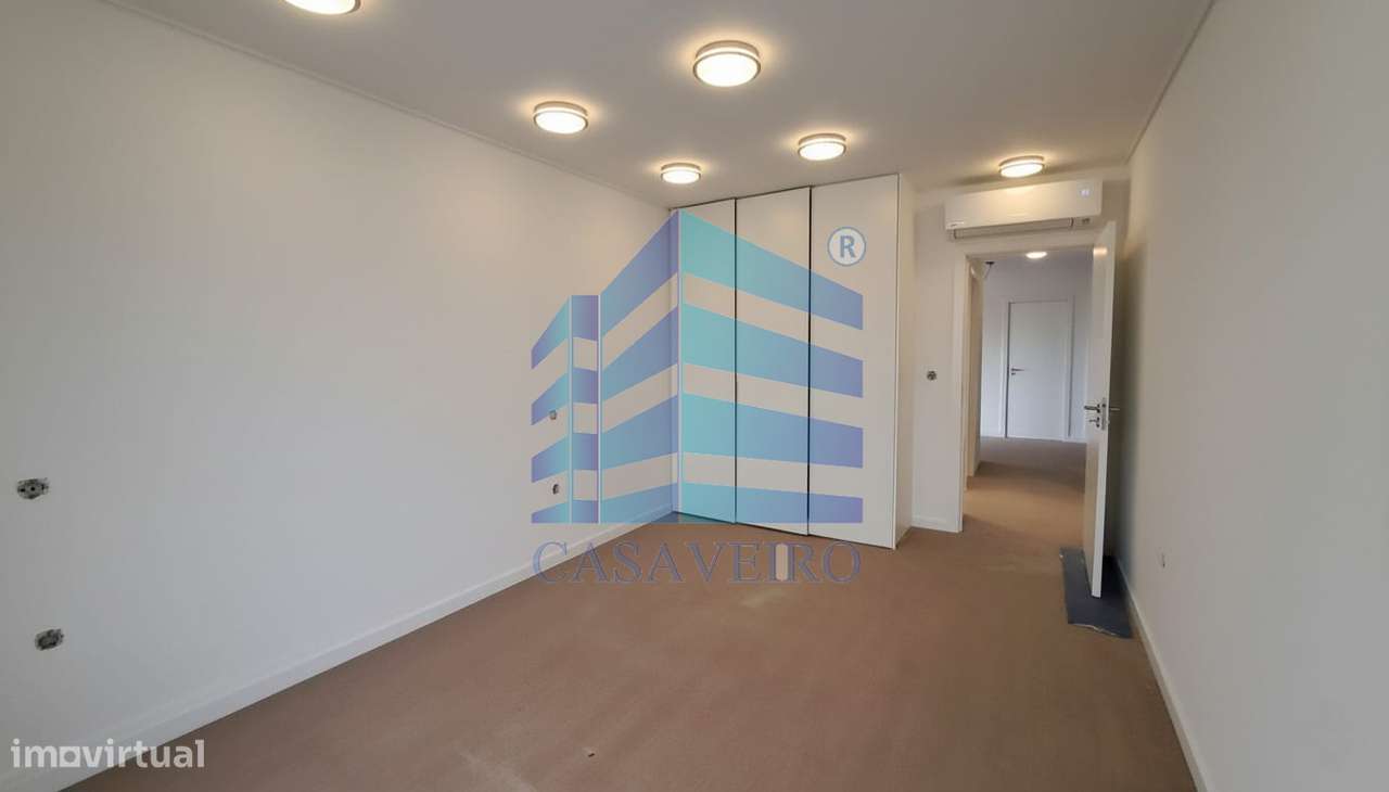 Apartamento T1  +1 no centro de Esgueira - Grande imagem: 3/8