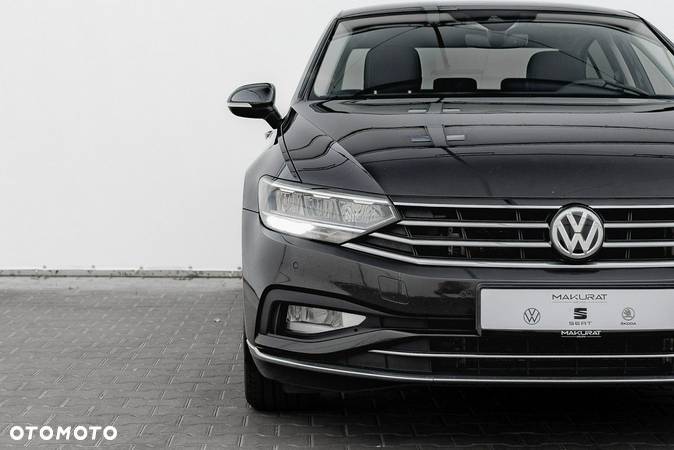 Volkswagen Passat 2.0 TDI Elegance DSG - 8