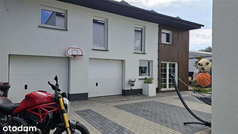 Wyjątkowo komfortowy i nowoczesny dom-3