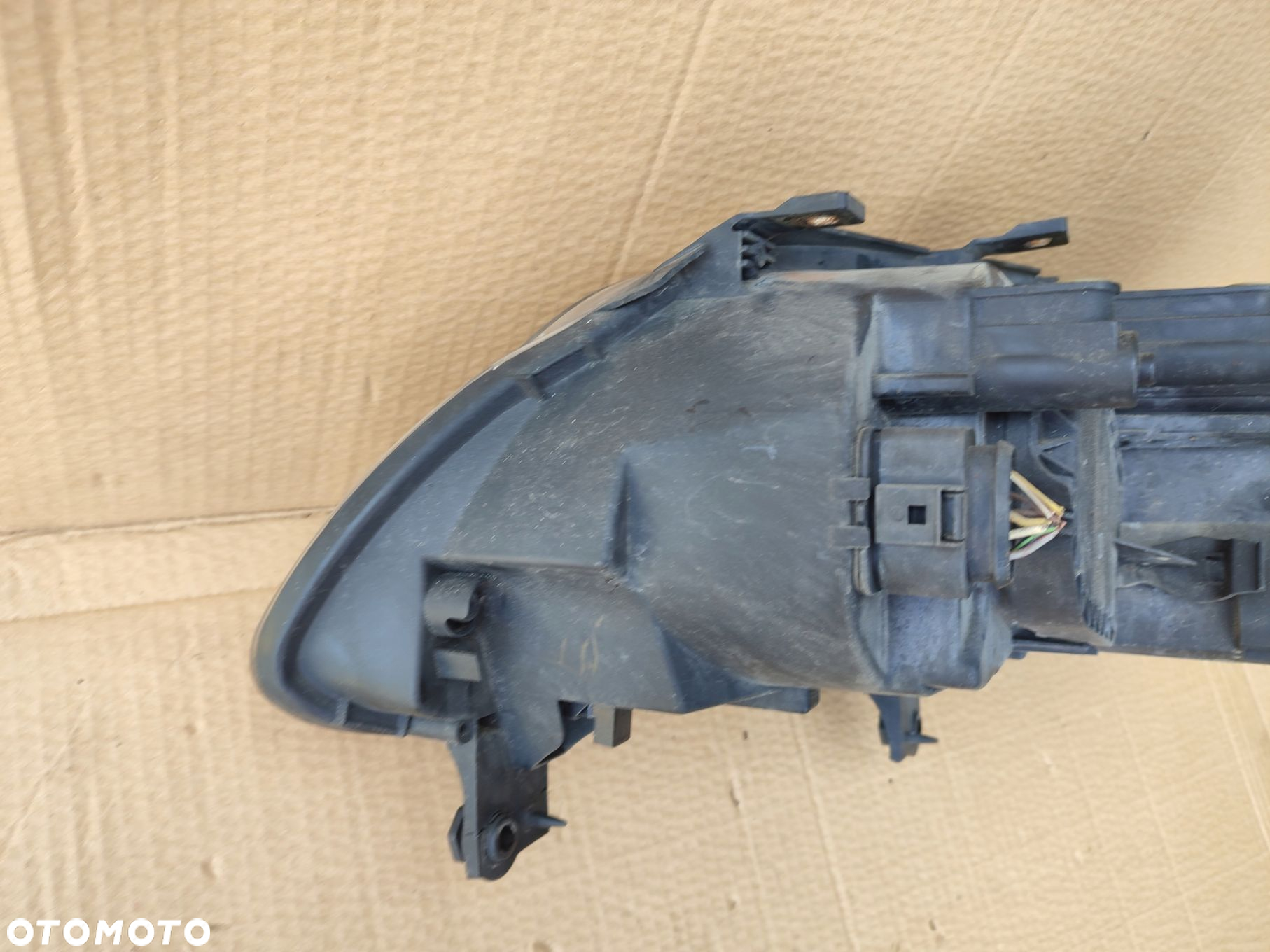 Lampa prawy przód VW CADDY III EUROPA 2K0941006B ORYGINAŁ - 9