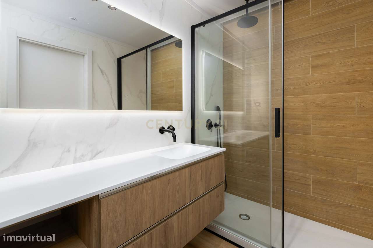 APARTAMENTO T2 NOVO DE LUXO EM FARO  PISCINA | GINÁSIO | DOMÓTICA E PA-9