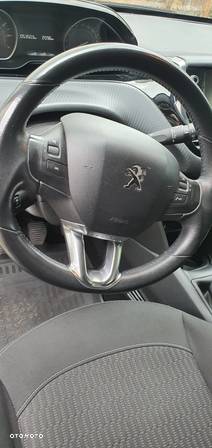 Peugeot 208 1.2 PureTech Style - 4