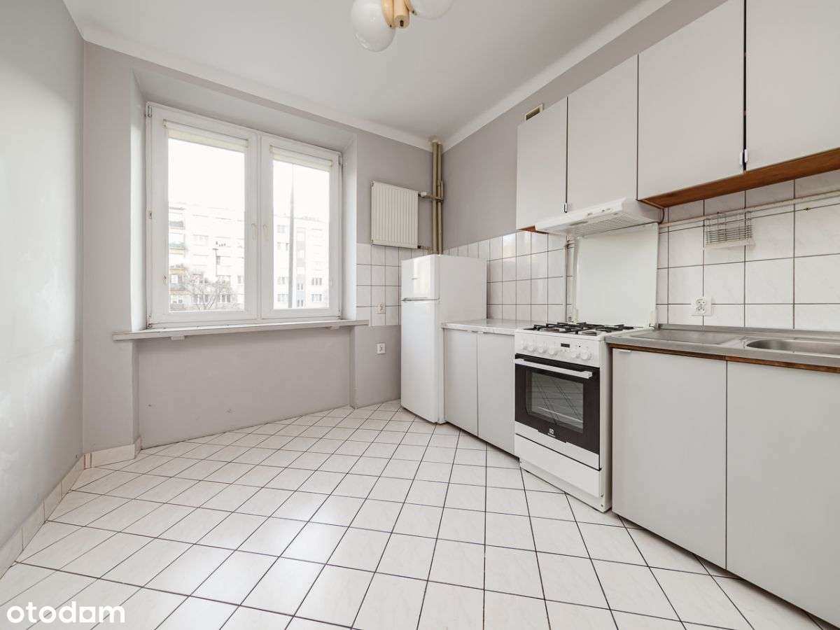 Kamienica, 1/2 pokoje, winda, centrum 10 min-8