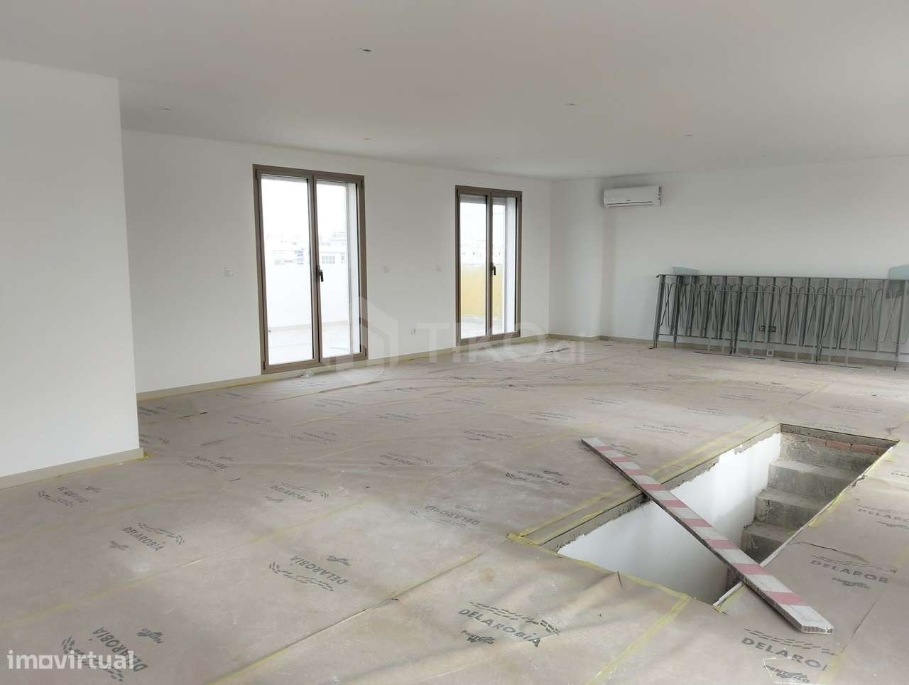 Apartamento T3 + 1 Duplex  à venda em Montijo, proximo às portas da ci-22