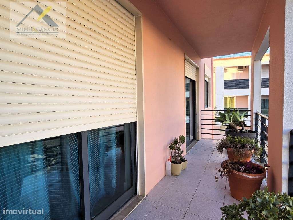 Apartamento T3 com parqueamanto na Quinta do Anjo-26