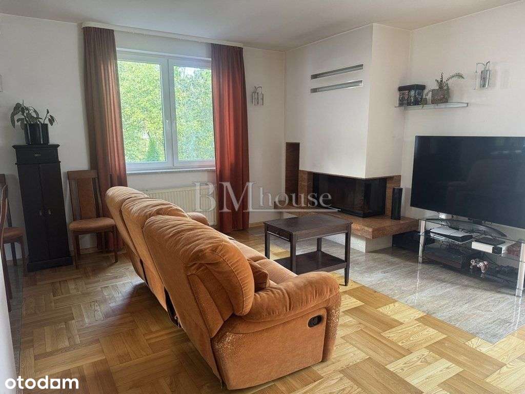 Dom z garażem, 6 pokoi i poddasze-1