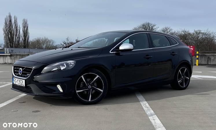 Volvo V40 D2 R-Design - 15