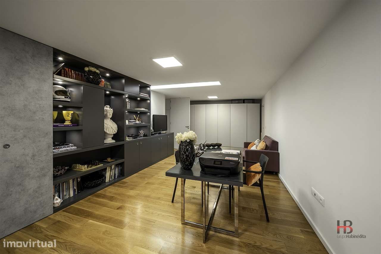 Moradia à Praia da Madalena - Grande imagem: 4/21