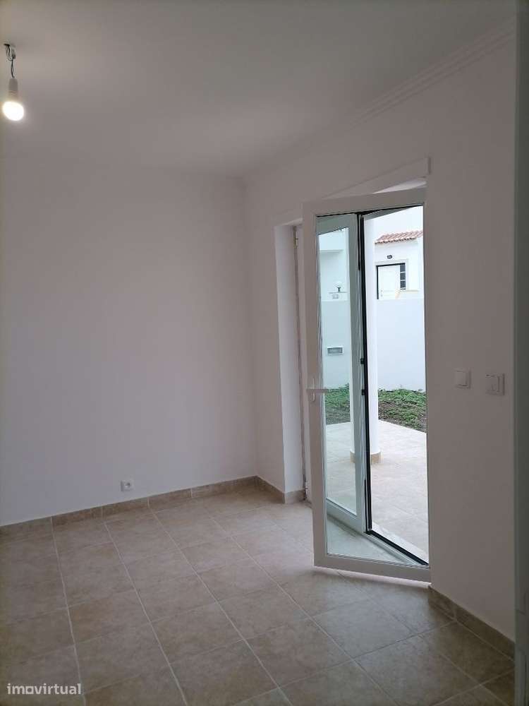 Moradia T3+1 Ericeira, Vista Mar, Remodelada, Como Nova, A Estrear.-10