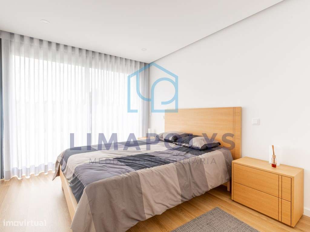 Moradia de Luxo a 400m da Praia-17