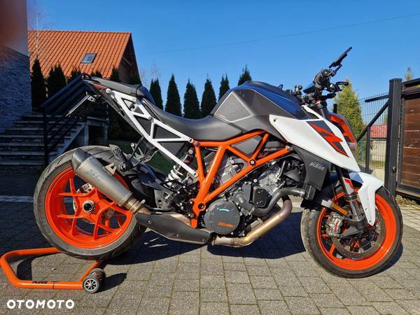 KTM Super Duke - 4