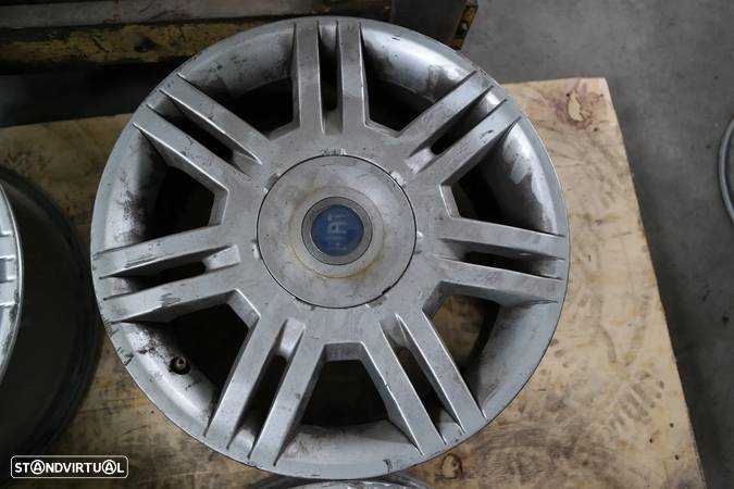 Conjunto de jantes 16 polegadas para Fiat 4x98 - 3