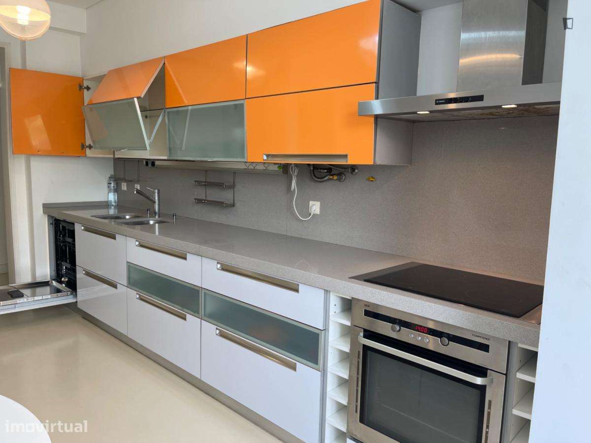 Quarto - localizado em Penha Lisbon - Grande imagem: 5/10