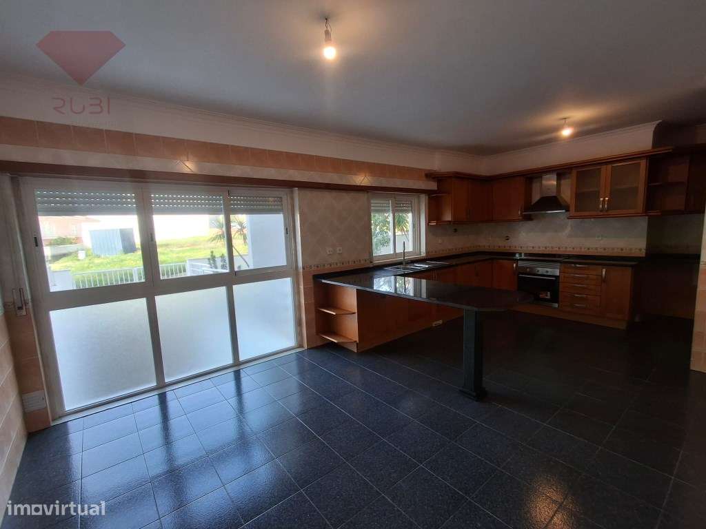 Moradia T4 à venda na Cotovia - Sesimbra-22