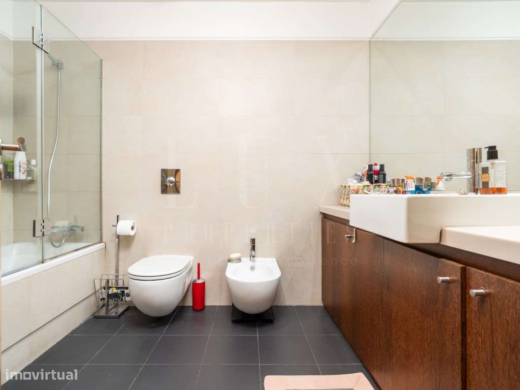 T2 PREMIUM À ROTUNDA DA BOAVISTA-11