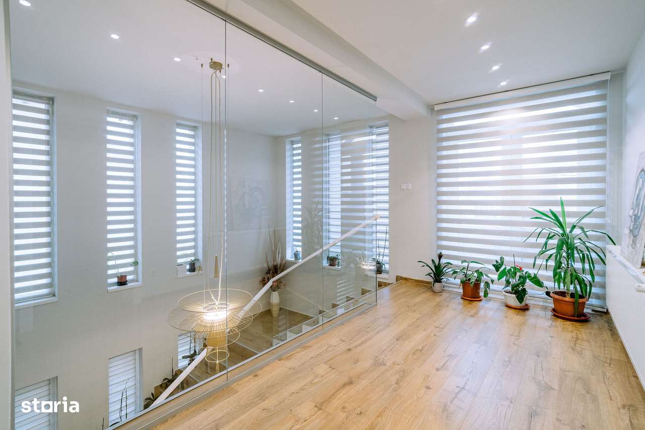 Vilă Sântandrei, 5 camere, SCD 321 mp. 340.000 €. Comision 0 - Imagine principală: 3/20