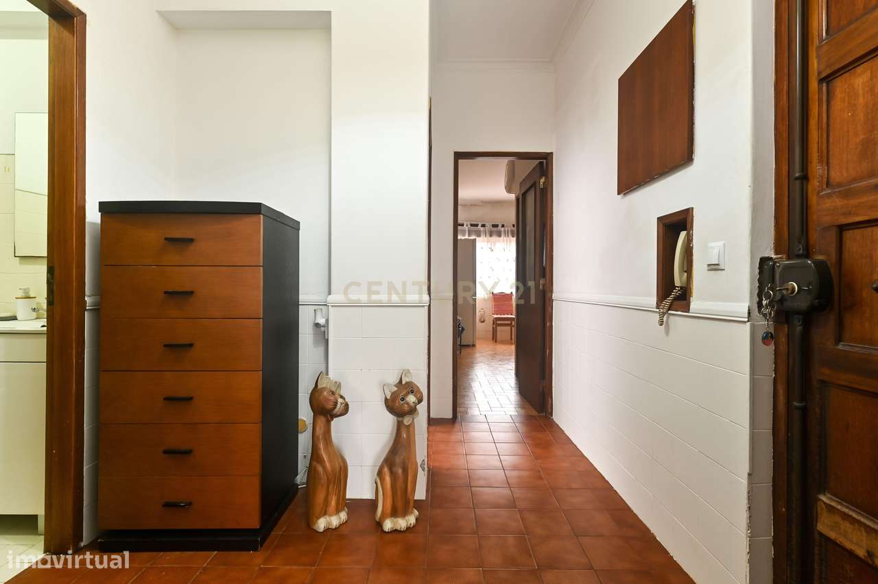 T2 Porto Salvo, Oeiras - Próximo de Serviços, Comércio e Transportes - Grande imagem: 4/26