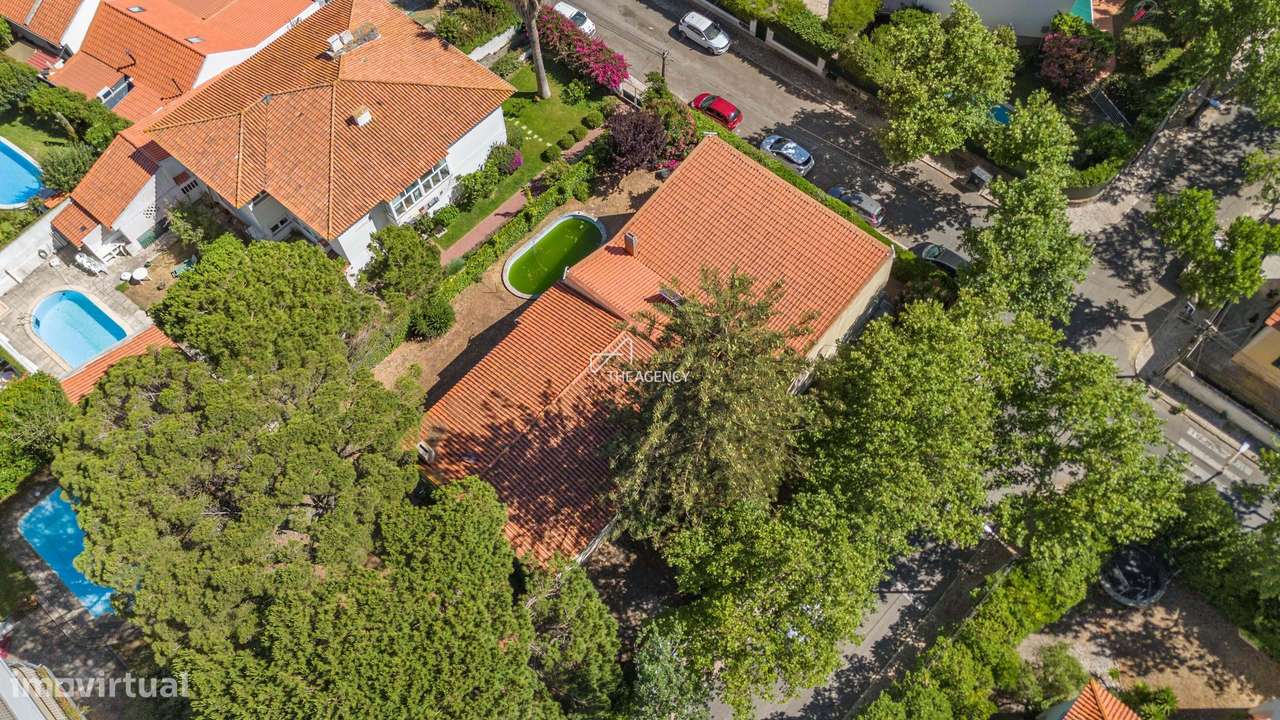 Moradia T7 Isolada com Potencial Único para Reabilitação  -  São Pedro - Grande imagem: 4/24