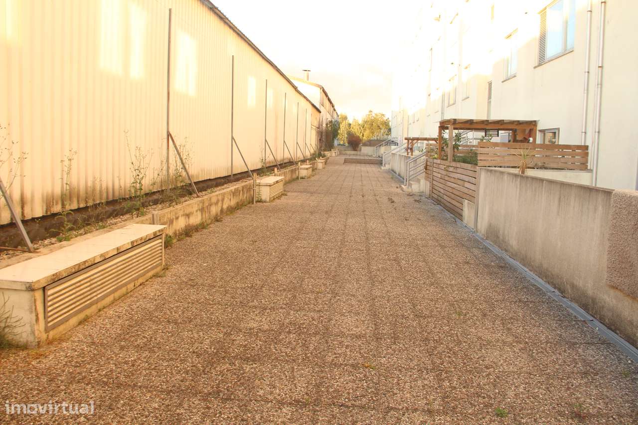 Apartamento T3 com 2 frentes na Maia-53