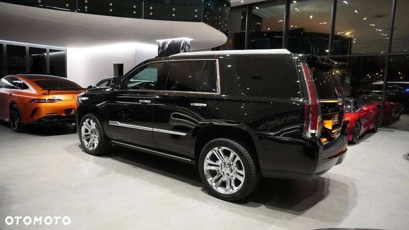 Cadillac Escalade 6.2 V8 AWD AT Platinum - 4