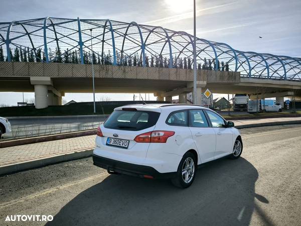 Ford Focus 1.5 TDCi DPF Start-Stopp-System Aut. Titanium - 4