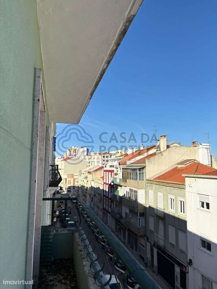 T1 com 60m2 | Vista Rio | Exposição Nascente/Poente | Areeiro - Grande imagem: 3/25