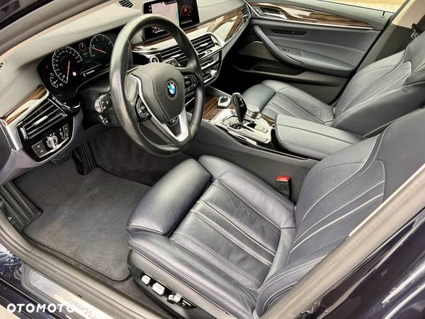 BMW Seria 5 520d Touring Luxury Line - 25