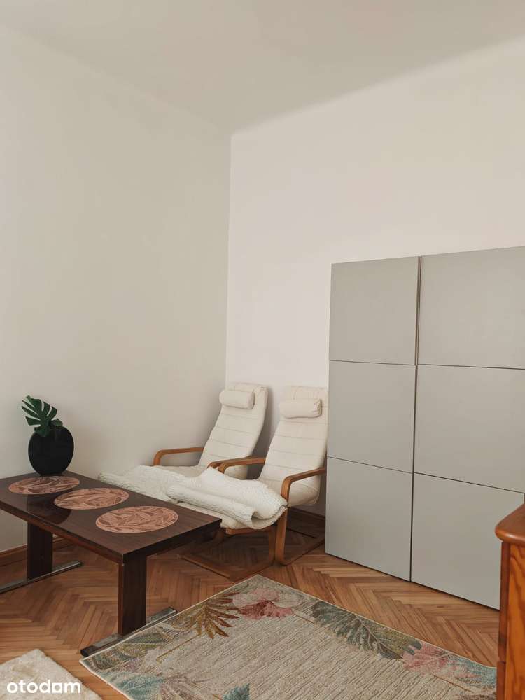 Piękne mieszkanie na wynajem w starej kamienicy 77,30 m2 - Pełny obrazek: 3/16