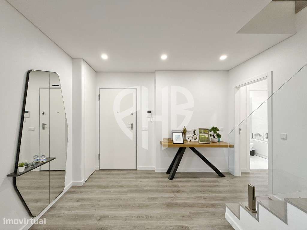 Apartamento T4 Duplex 3/ Suites com Vista Lisboa / Rio Tejo-24