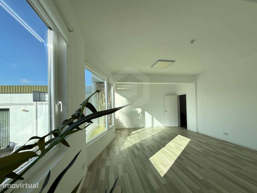 Escritório para arrendar em Vila Nogueira de Azeitão - Grande imagem: 5/14