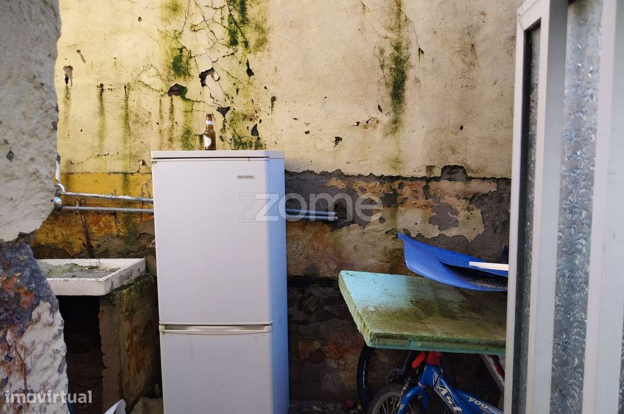 Reerguer com Estilo: Moradia T2 com Vista sobre Paços, Sabrosa-6