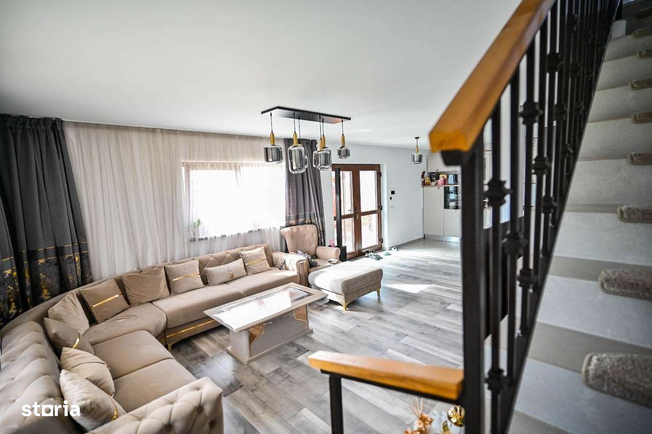Casa individuală de vânzare Sânpetru, 5 camere, garaj, foișor, curte-6