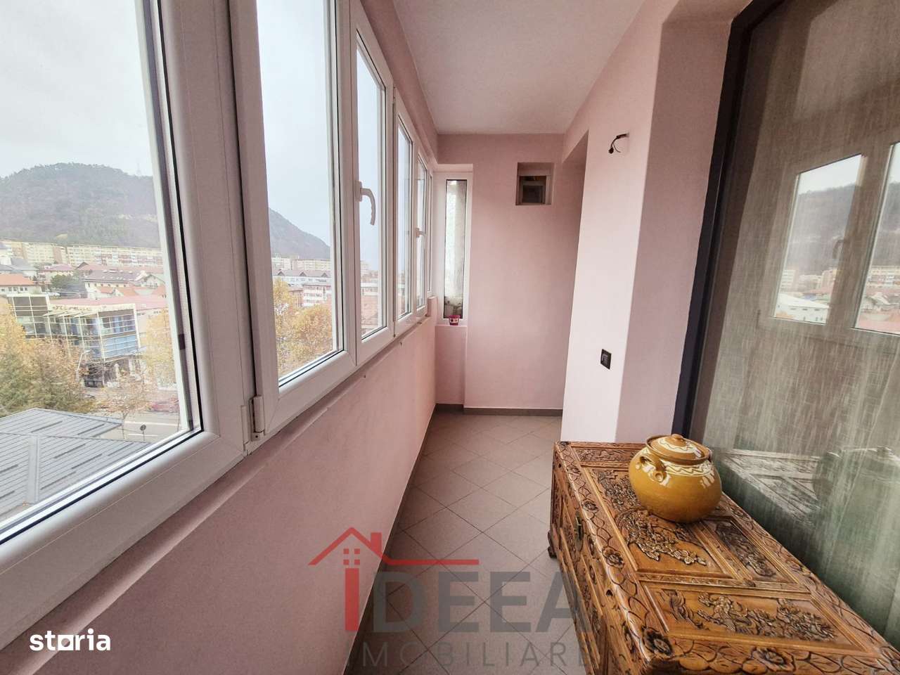Apartament cu 3 camere, decomandat, ultracentral-19