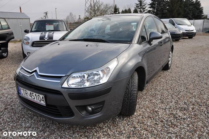 Citroën C4 1.4 16V Style - 7