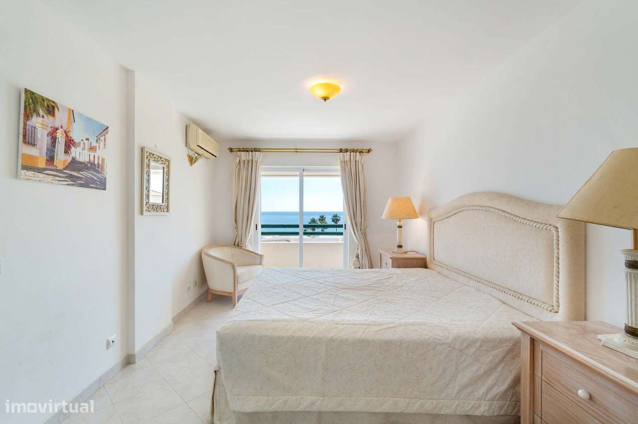 Penthouse Excecional com Amplo Terraço e Vistas Panorâmicas para o Mar-19