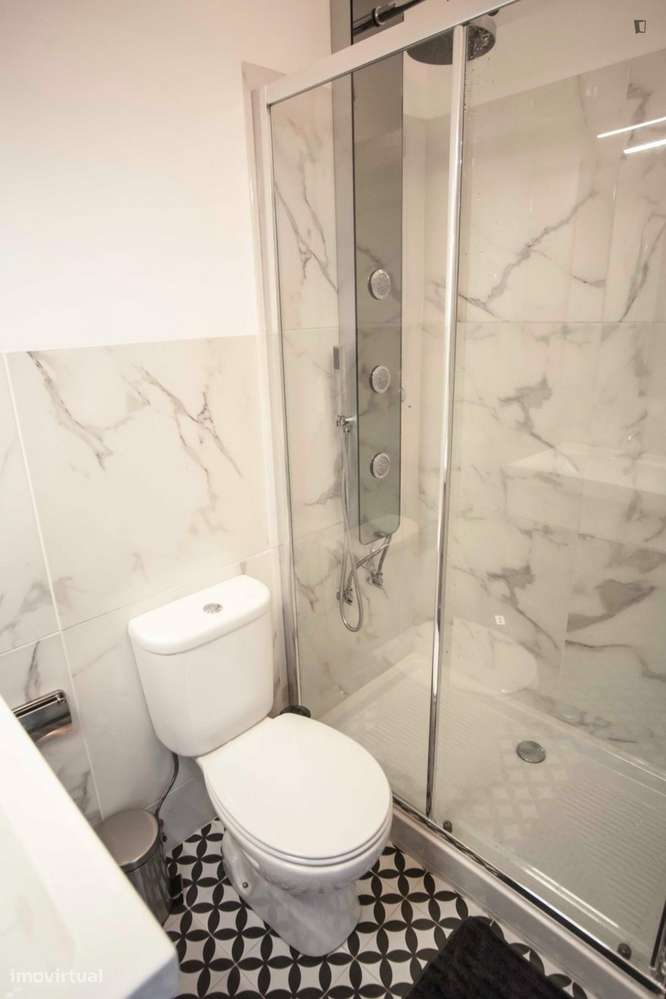 Quarto - localizado em Alameda Lisbon - Grande imagem: 3/6