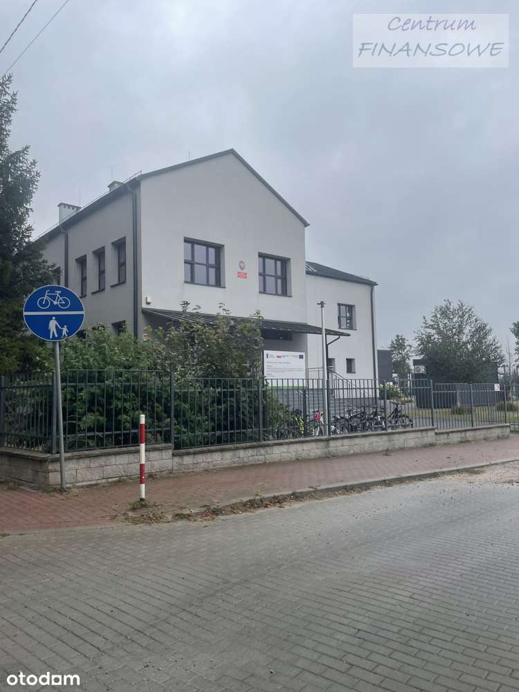 Piękna działka budowlana z mediami-1