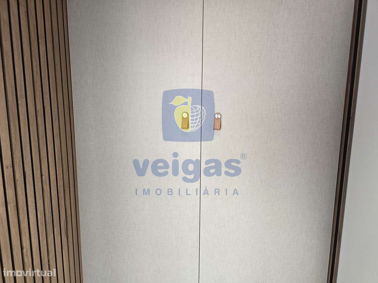 Apartamento renovado com 1 quarto em Charneca de Caparica-13