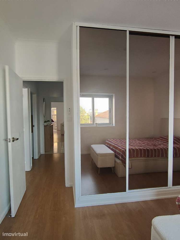 Apartamento T2+1 c/lugar garagem em Oliveira do Douro-23