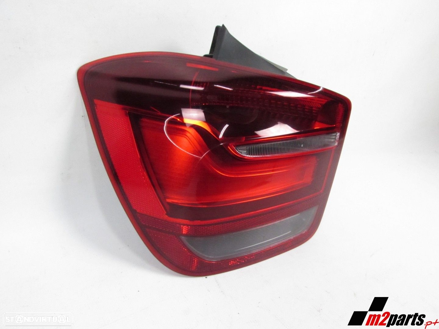 Farolim Led Esquerdo/Trás Seminovo/ Original BMW 1 (F20)/BMW 1 (F21) 63217241541 - 2